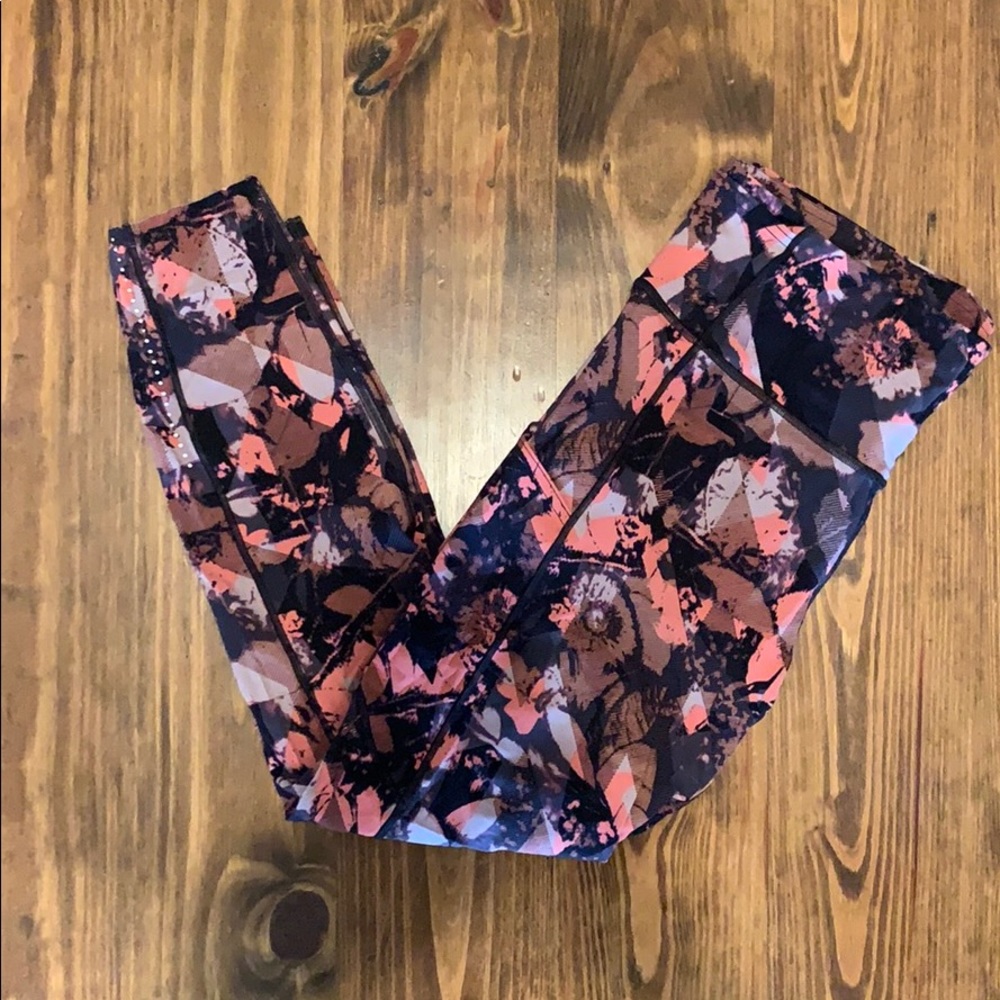 LuluLemon print leggings
